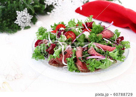 ローストビーフサラダ　クリスマス 60788729