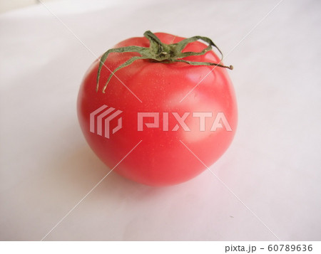 トマト 60789636