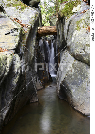 龍王の滝（京都府船井郡京丹波町） 60790377