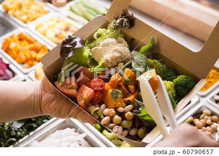 サラダバーイメージ 60790657