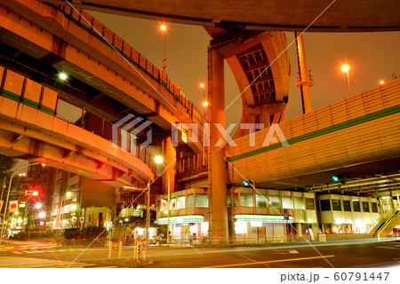首都高速道路  箱崎ジャンクションの夜景 60791447