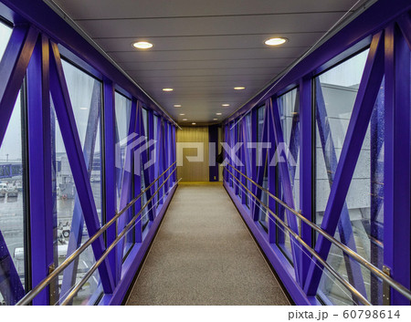 Corridor inside the telescopic gangway Corridor inside the telescopic gangway 60798614