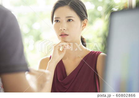 男女 ビジネス 会話 男女 ビジネス 会話 60802866