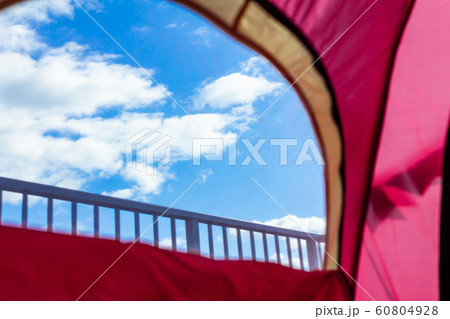 テントと青空 テントと青空 60804928