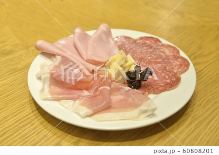 生ハムのオードブル 60808201
