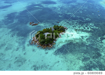 praslin island seychelles paradise beach aerial praslin island seychelles paradise beach aerial 60809089