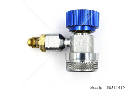 Quick coupler contains r134a adapter for 60811419