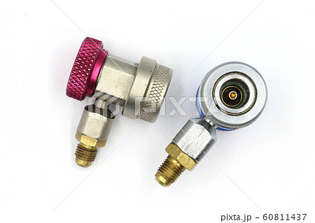 Quick coupler contains r134a adapter for 60811437