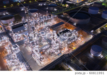 Aerial view of oil Refinery plant 60811991