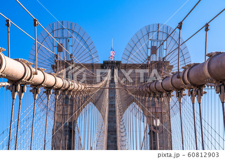 《ニューヨーク》ブルックリンブリッジ 60812903