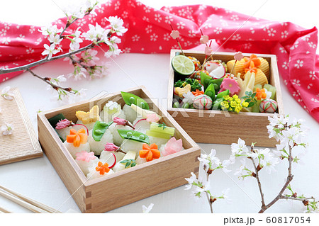 ミニおにぎりのお花見弁当 60817054