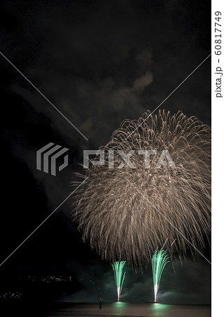 【湯河原温泉海上花火大会】 60817749