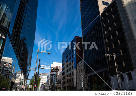 東京 銀座西五丁目交差点 2019.12　b 60821138