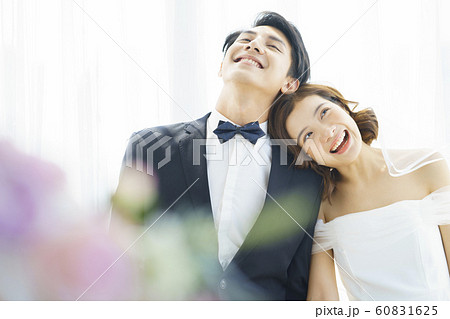 カップル 結婚 カップル 結婚 60831625