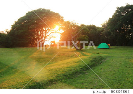 室戸岬 キャンプ場の夕日 室戸岬 キャンプ場の夕日 60834862