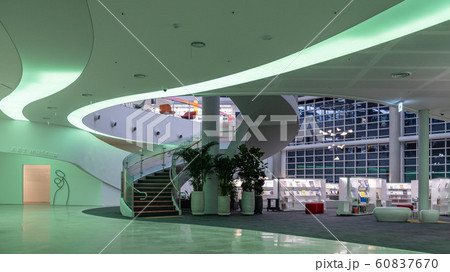 アート 芸術 図書館 60837670