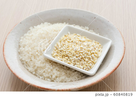 もち麦と白米 もち麦と白米 60840819