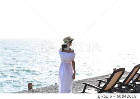 女性と海 女性と海 60842618
