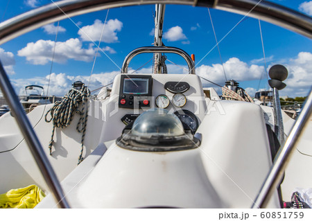 ボート操舵席 60851759