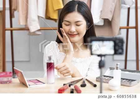 女性 ビューティー インフルエンサー 女性 ビューティー インフルエンサー 60855638