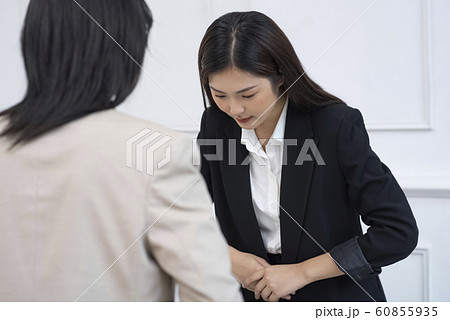 女性 ビジネス 面接 女性 ビジネス 面接 60855935