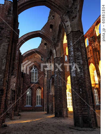 エストニア・タルトゥ大聖堂 (タルトゥ大学博物館) Tartu Cathedral, Estonia エストニア・タルトゥ大聖堂 (タルトゥ大学博物館) Tartu Cathedral, Estonia 60861834