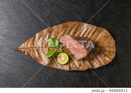 高級和牛の和食　set with high grade Japanese　foods 60866812