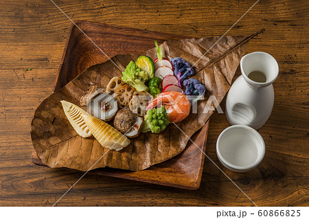 高級和牛の和食　set with high grade Japanese　foods 60866825