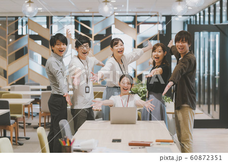 社員一同 社員一同 60872351