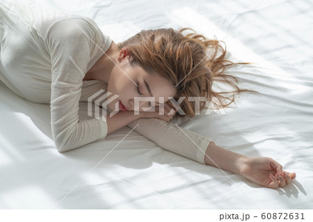 女性 女 女の子 60872631