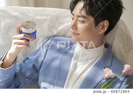 男 男性 男の子 60872864