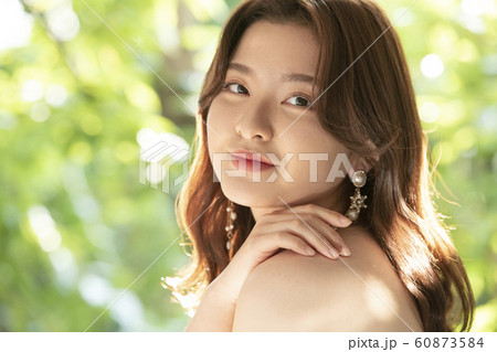 女性 女 女の子 60873584