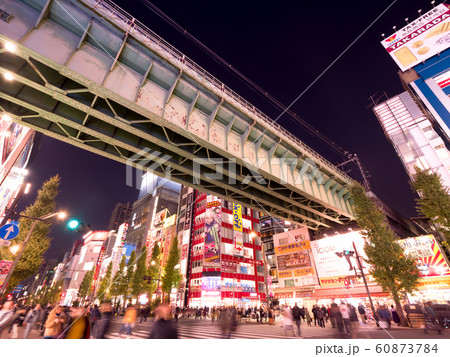 夕暮れの秋葉原電気街 夕暮れの秋葉原電気街 60873784