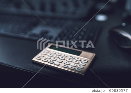 電卓 電卓 60889577