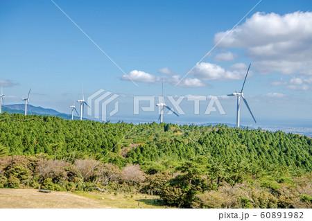 【秋】青山高原の風車 60891982