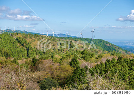 【秋】青山高原の風車 60891990
