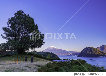 （静岡県沼津市）長浜城跡から望む、富士山 60892252