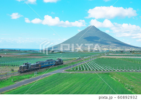 開聞岳と検測列車 60892932