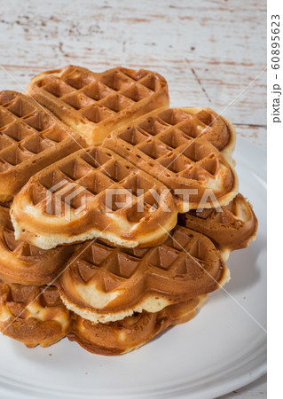 手作りワッフル Waffles of Dutch, French and Belgian foods 60895623