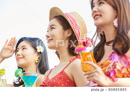女子旅 リゾート パーティー 女子旅 リゾート パーティー 60895895