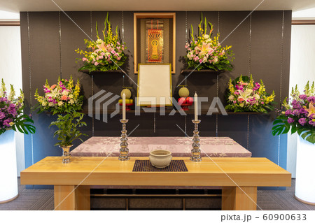 祭壇・お葬式・通夜・式場・告別式・葬儀・葬祭 ・家族葬・供花・花・生花 祭壇・お葬式・通夜・式場・告別式・葬儀・葬祭 ・家族葬・供花・花・生花 60900633