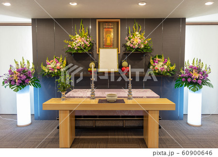 祭壇・お葬式・通夜・式場・告別式・葬儀・葬祭 ・家族葬・供花・花・生花 60900646