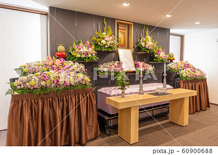 祭壇・お葬式・通夜・式場・告別式・葬儀・葬祭 ・家族葬・供花・花・生花 祭壇・お葬式・通夜・式場・告別式・葬儀・葬祭 ・家族葬・供花・花・生花 60900688