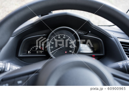 スピードメーター 制限速度 国産車の写真素材