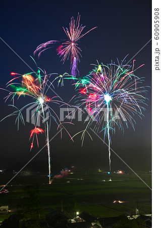 佐用町南光ひまわり祭り花火大会（兵庫県佐用郡佐用町西徳久）※作品コメント欄に撮影位置 60905908