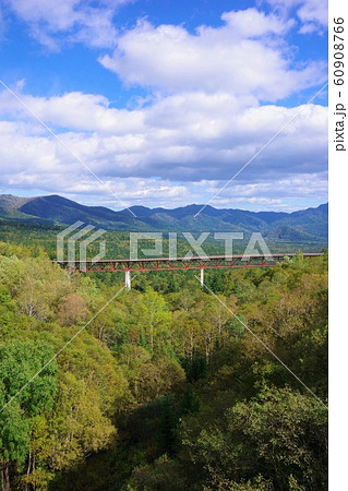 北海道　三国峠　松見大橋 60908766
