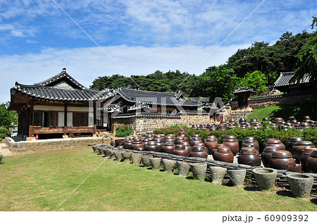 甕 建物 風景 60909392