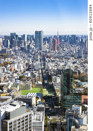 渋谷駅周辺から見た都市風景 60913884