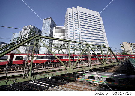 日本の東京都市景観　品川の超高層ビル群などを望む 60917719