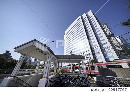 日本の東京都市景観　品川の超高層ビル群などを望む 60917767